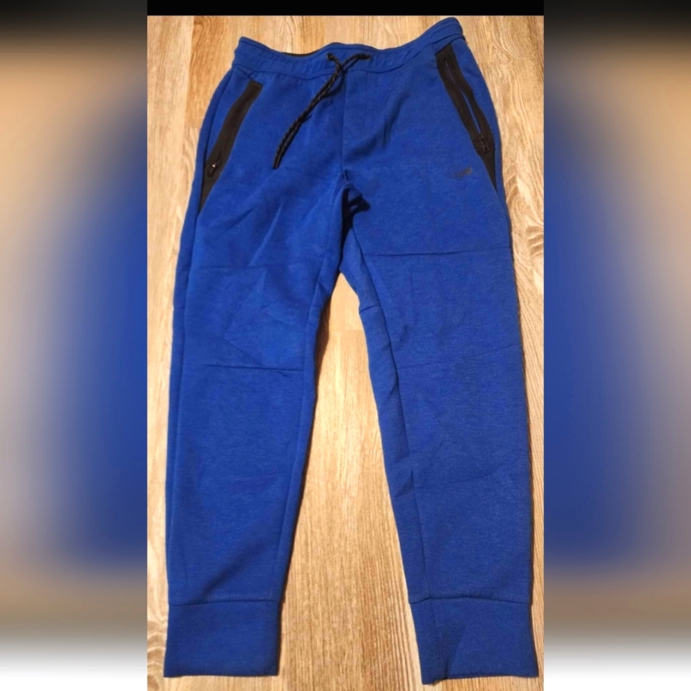 Mens medium American eagle jogger sweatpants new cond to new